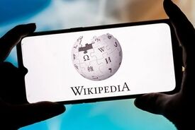 پیشنهاد میلیاردی برای تغییر نام ویکی‌پدیا؛ شوخی یا معامله واقعی؟