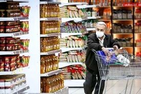 شتاب قیمت‌ها در مدار ۵۷ درصد؛ طوفان گرانی در بازار کالاهای اساسی