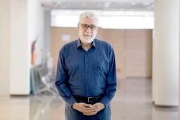عباس ملکی: ترامپ نمی‌تواند برای مدت طولانی مواضع متناقض داشته باشد