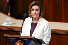 ملکه‌ساز دموکرات‌ها؛ چرا پلوسی روی نیوسام شرط‌بندی می‌کند؟