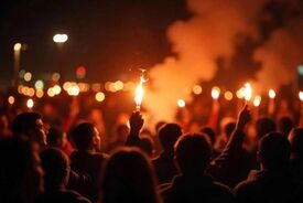 توضیحات دادگستری تهران در خصوص پیامک چهارشنبه‌سوری  | ترقه‌بازی ممنوع شد؟