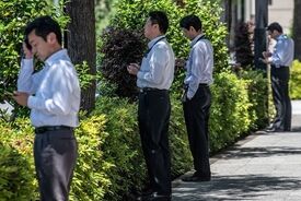 نسل «عصر یخبندان اشتغال» ژاپن همچنان از افزایش دستمزدها بی‌نصیب است