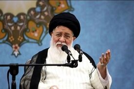 علم‌الهدی: وصیت‌نامه رهبر انقلاب نزد پسرانشان است | حاج‌آقامجتبی از طریق ارتباطات کتبی مدیریت می‌کند