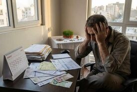 ترس از آب رفتن عیدی؛ چرا کارمندها جرات مرخصی در اسفند و فروردین ندارند؟